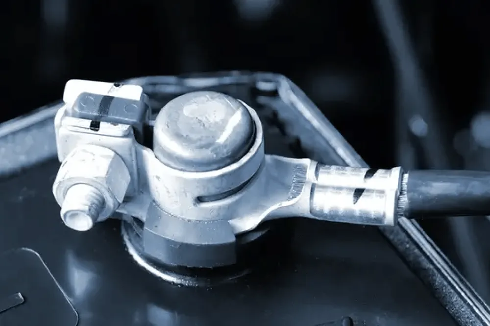 Akü Kutup Başı Tamir